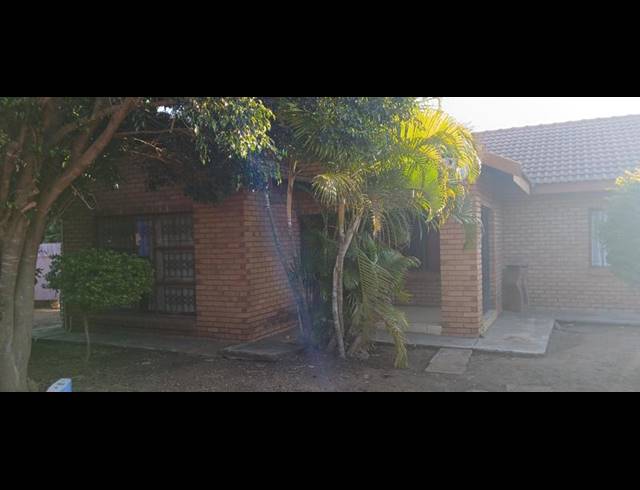 3 BEDROOM HOUSE FOR SALE IN AKASIA